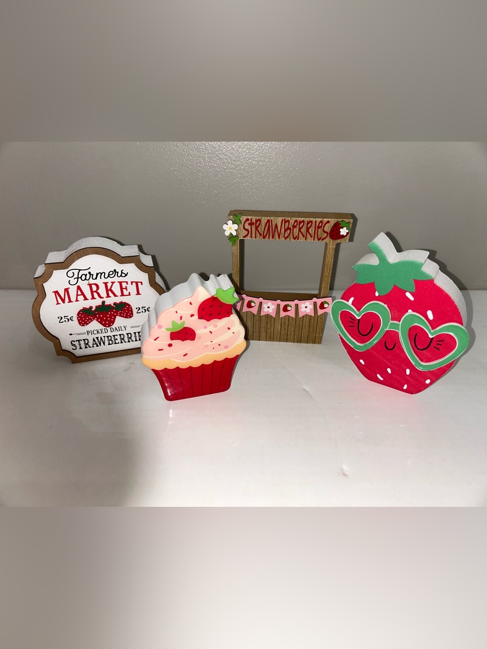 The Spring Shop Strawberry Party Wooden Decor Set - Red, Pink, Green, White